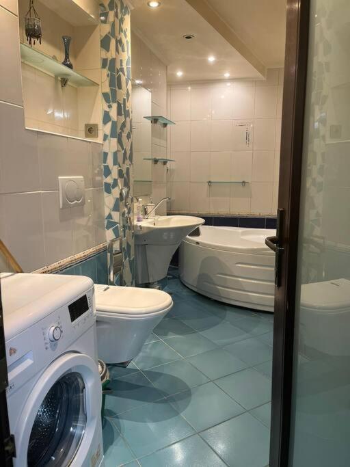 Apartament Theta- Langa Centru, Cada Hidromasaj Suceava Dış mekan fotoğraf